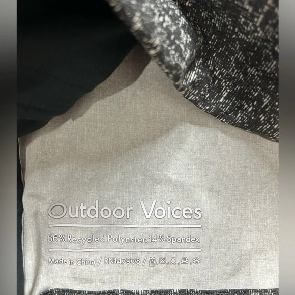 Outdoor Voices Slipstream Jacket Gray Hooded WIndbreaker Full Zip Sz M EUC - Picture 4 of 9